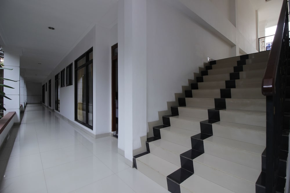 reddoorz premium gandaria jagakarsa