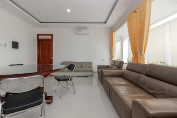 reddoorz premium gandaria jagakarsa