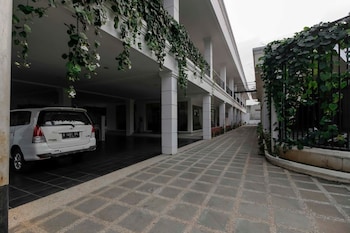 reddoorz premium gandaria jagakarsa