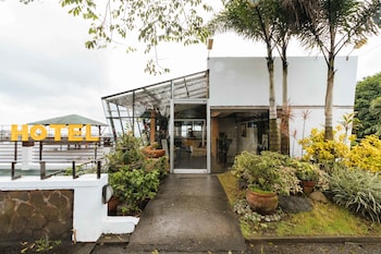 reddoorz plus the ridge tagaytay