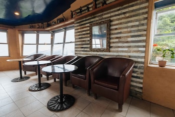 reddoorz plus the ridge tagaytay