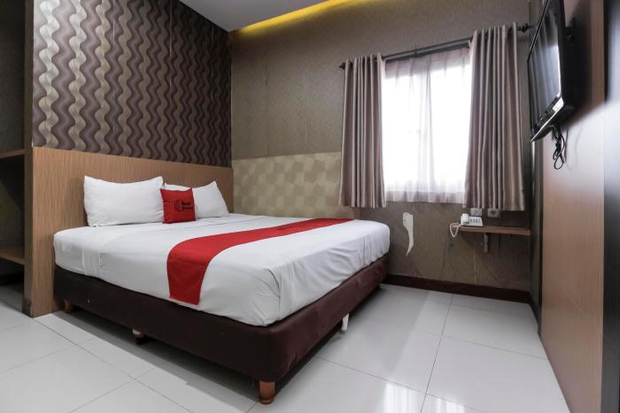 reddoorz plus tuparev cirebon