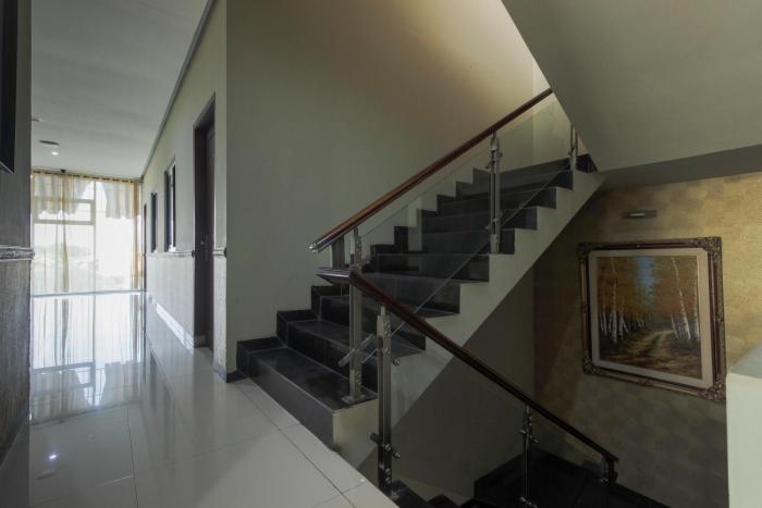 reddoorz plus tuparev cirebon