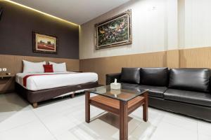 reddoorz plus tuparev cirebon