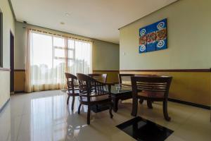 reddoorz plus tuparev cirebon