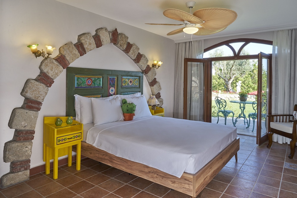 villa taraca alacati romantik hotel