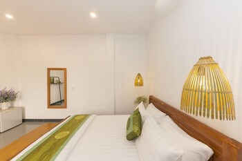 purple hue bnb central hub