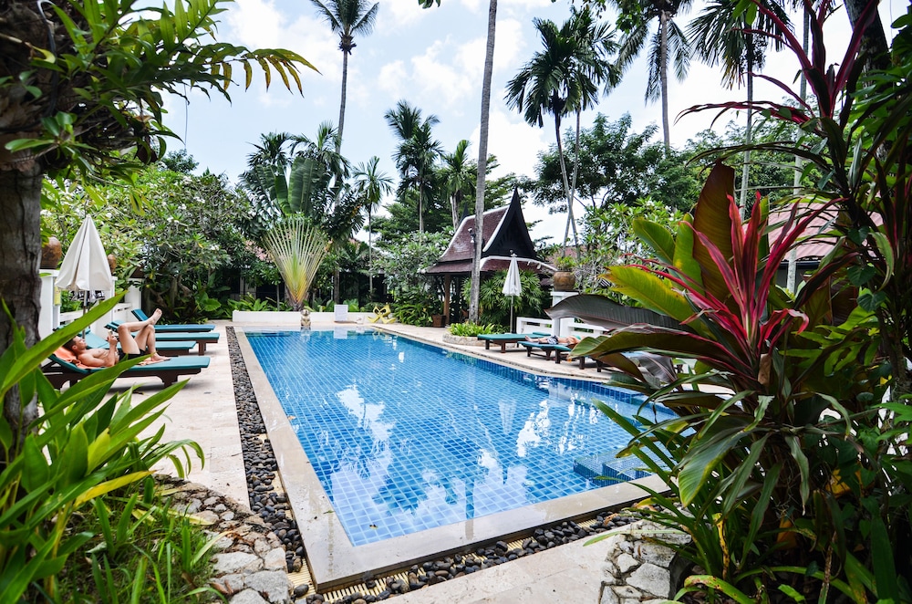 cocoville phuket resort