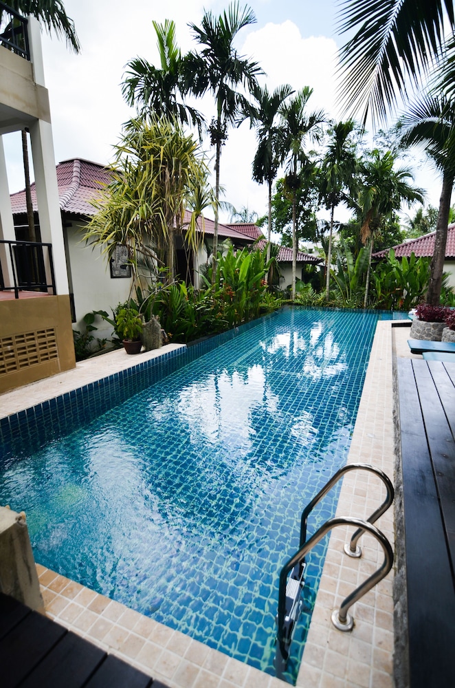 cocoville phuket resort