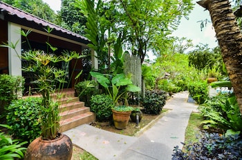 cocoville phuket resort