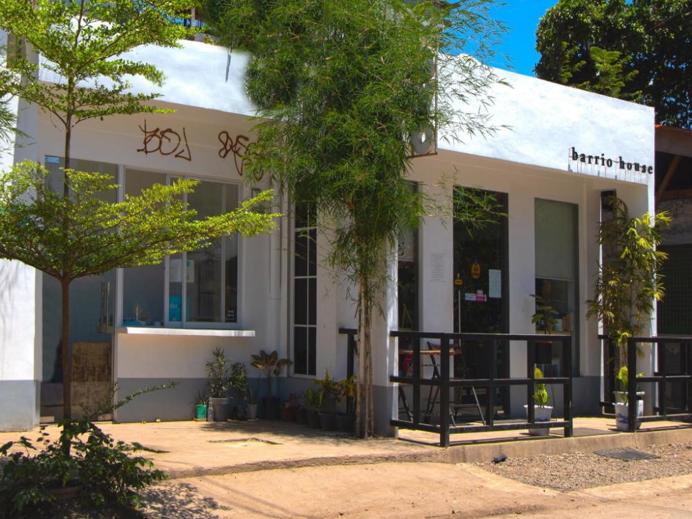 barrio house mactan
