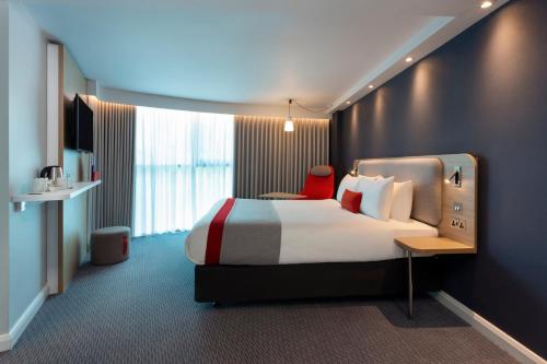 holiday inn express london park royal an ihg hotel