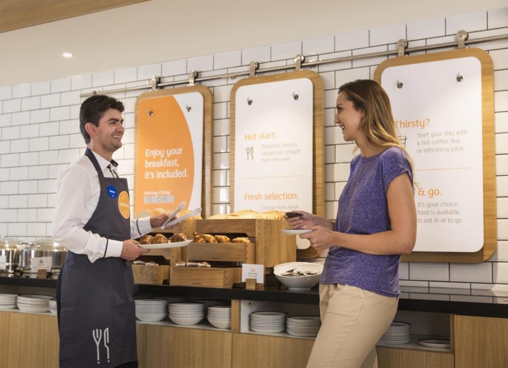 holiday inn express london park royal an ihg hotel
