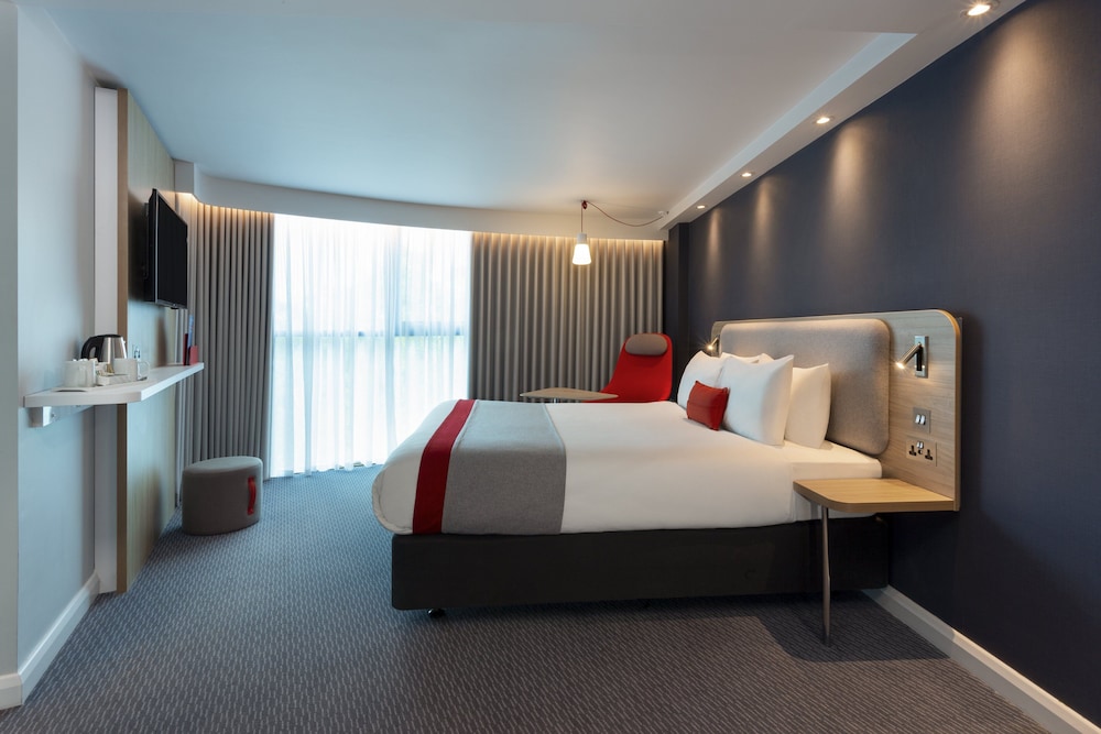 holiday inn express london park royal an ihg hotel