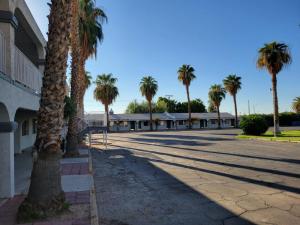 emerald inn and lounge