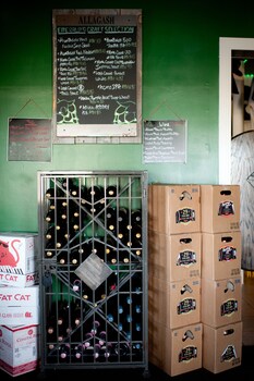 emerald inn and lounge