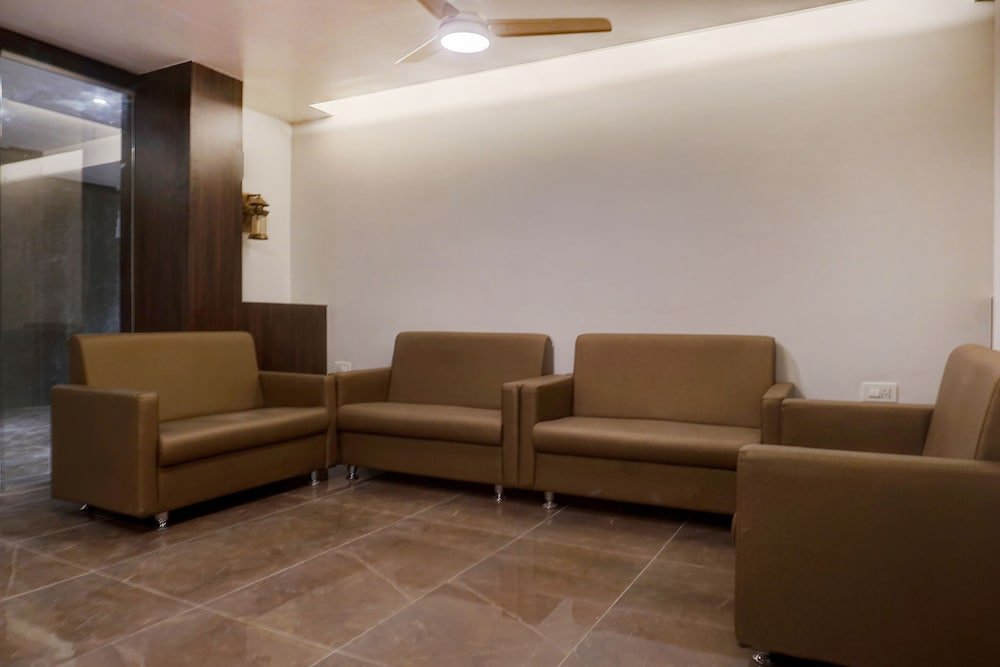 capital o 38128 omkar executive