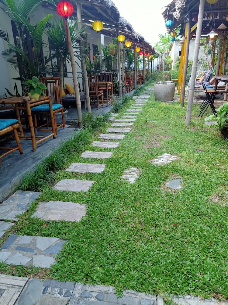 the natural bungalow