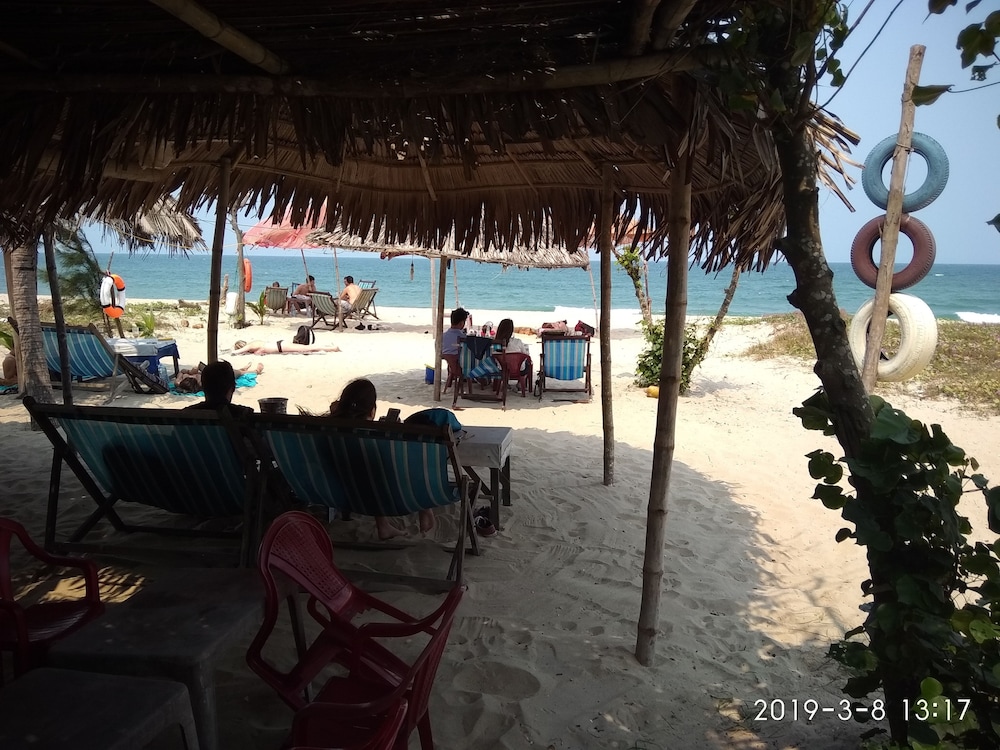 the natural bungalow