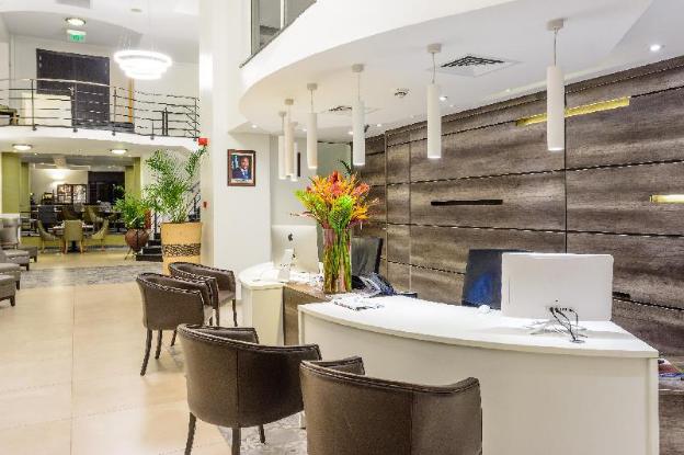leola hotel lkeja