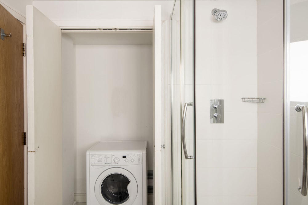 saco holborn lambs conduit street