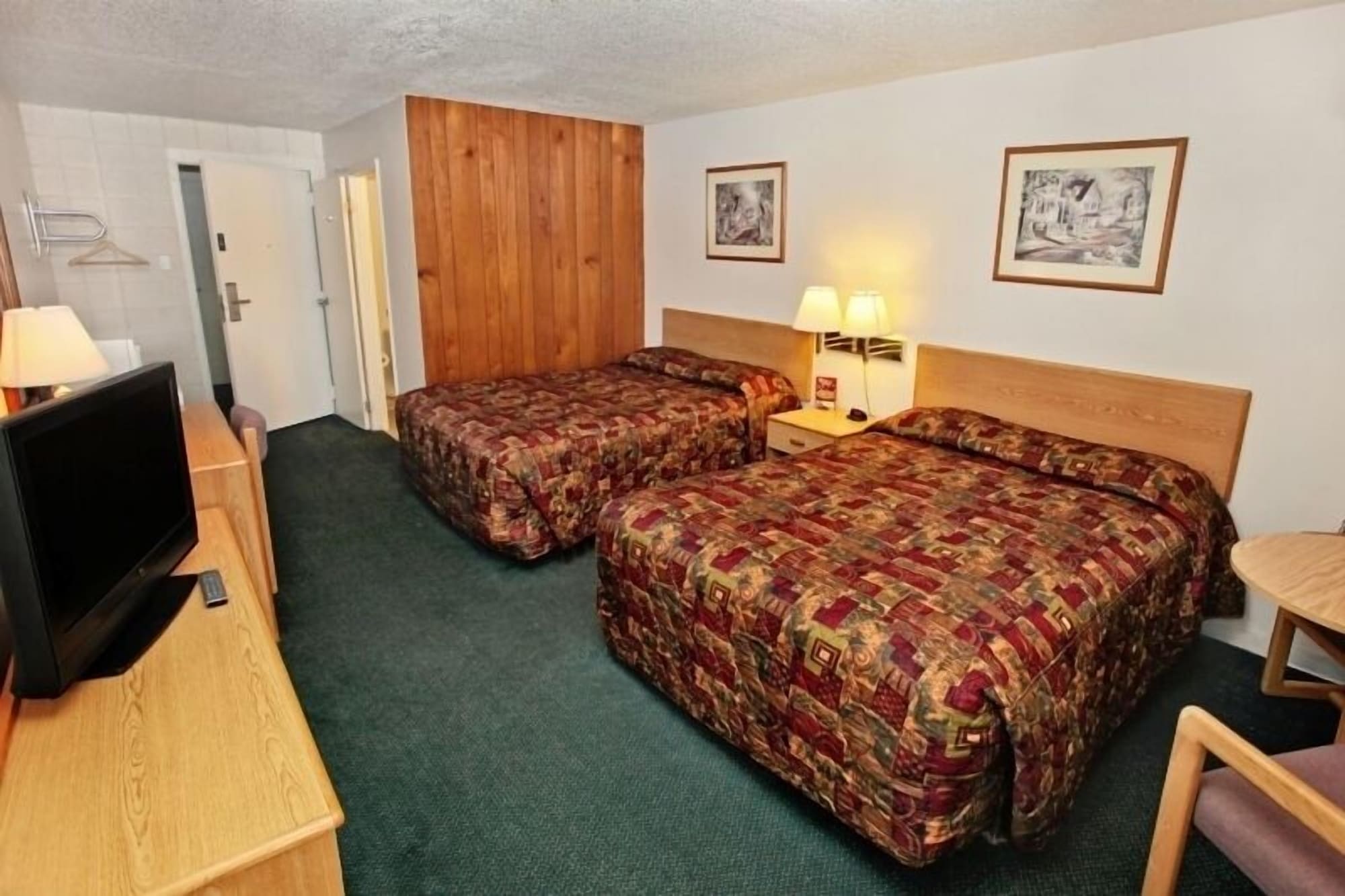 national 9 casper showboat