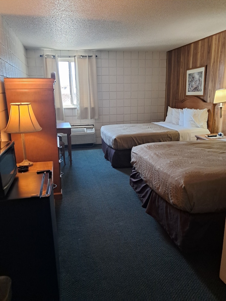 national 9 casper showboat