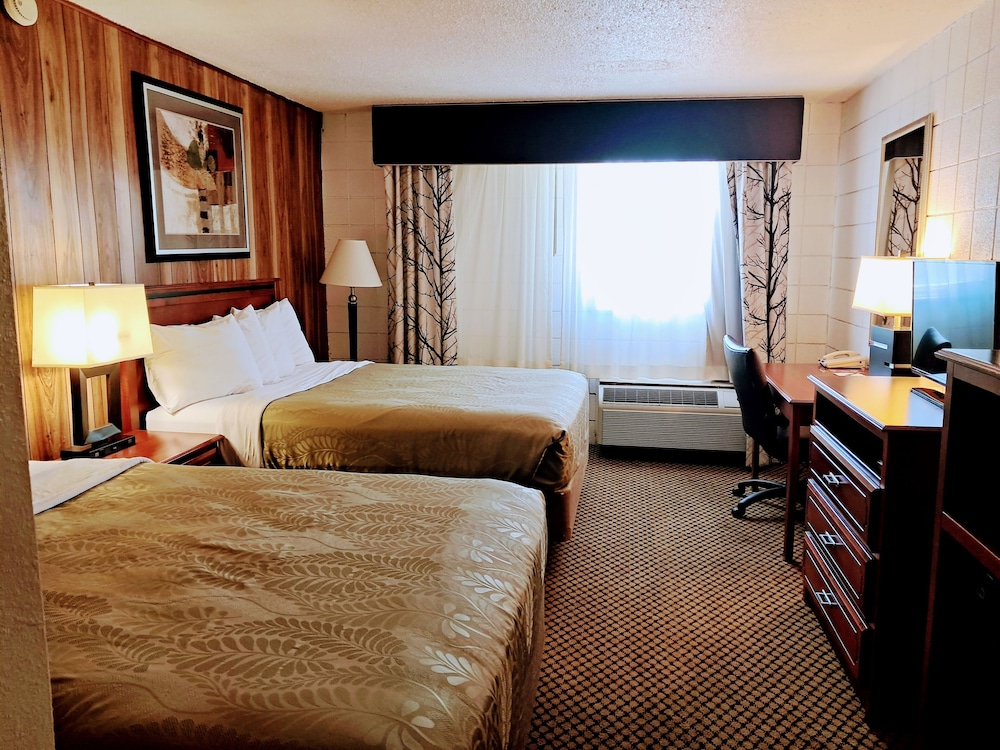 national 9 casper showboat