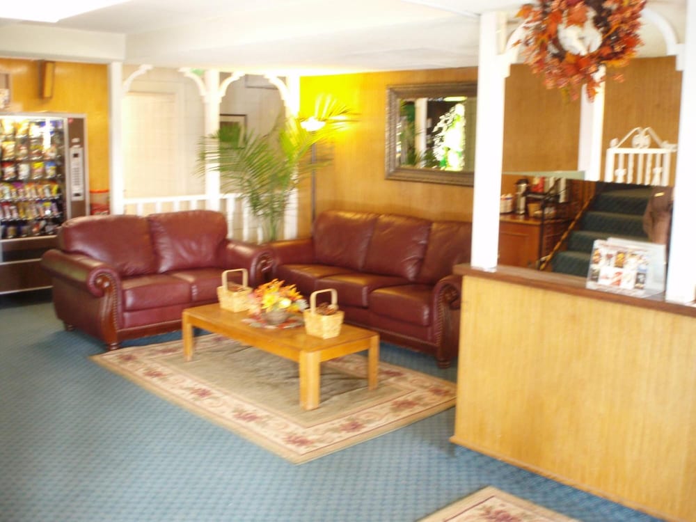 national 9 casper showboat