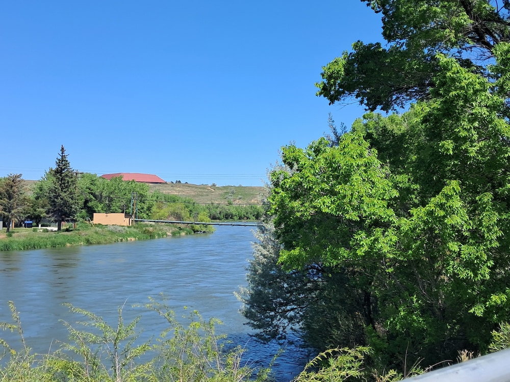 national 9 casper showboat