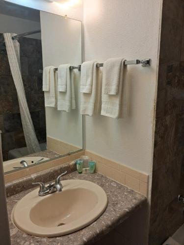 national 9 casper showboat