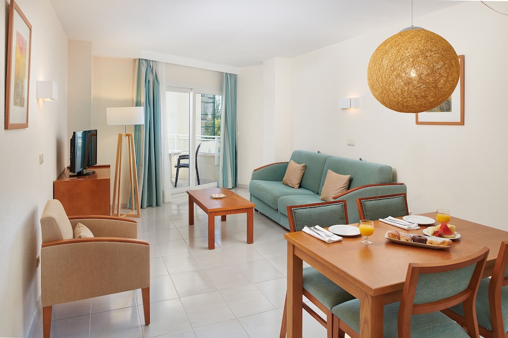 hipotels coma gran aparthotel