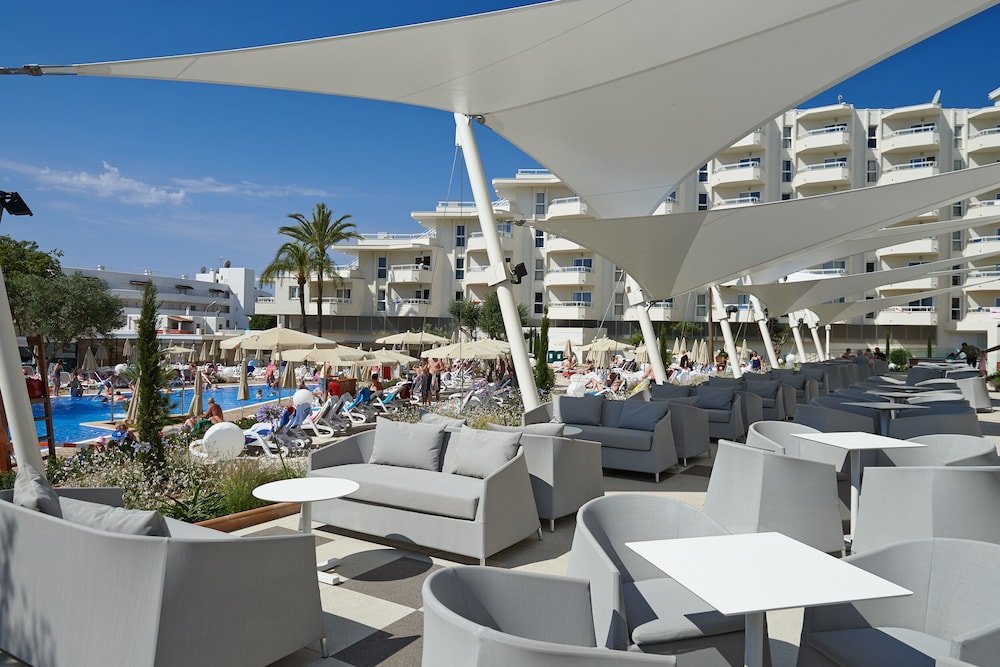 hipotels coma gran aparthotel