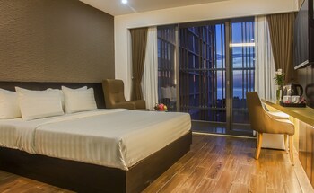 golden hotel