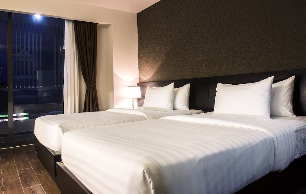 golden hotel