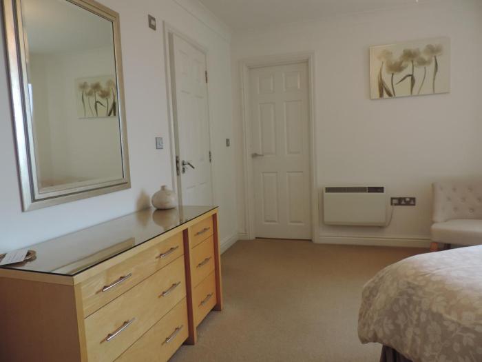 sea breeze apartment
