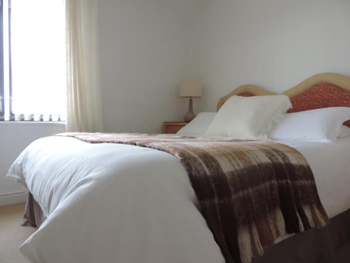 sea breeze apartment