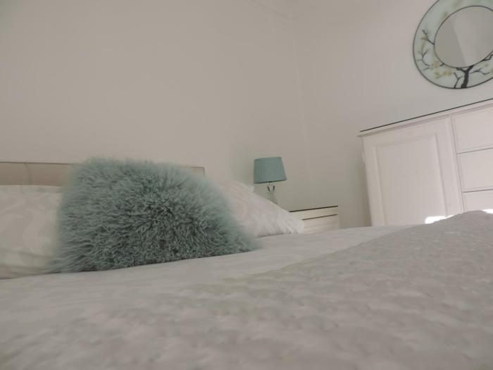 sea breeze apartment
