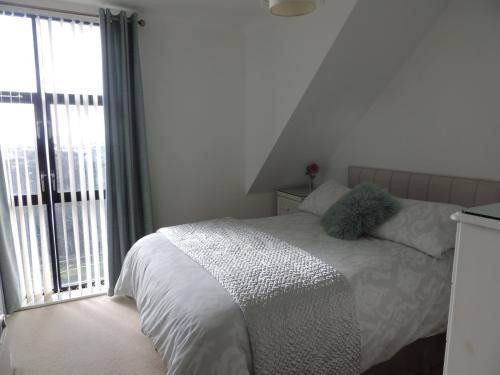 sea breeze apartment