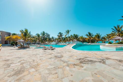 twiga beach resort and spa