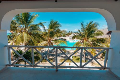 twiga beach resort and spa
