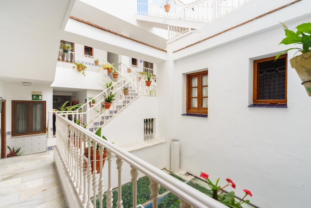 apartamentos pepe mesa