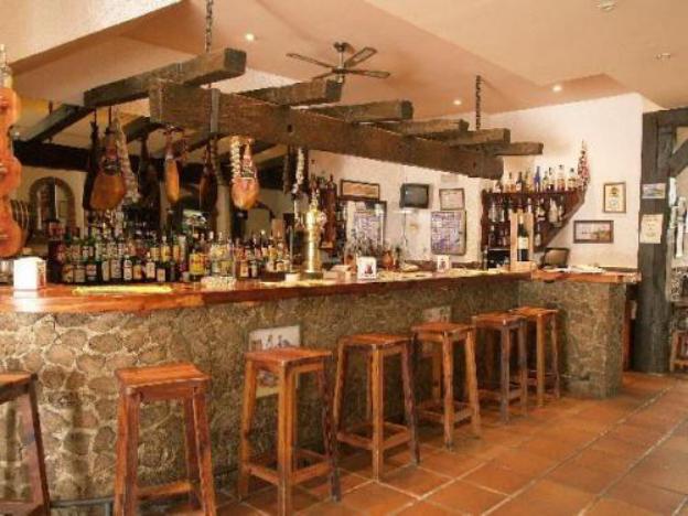 apartamentos pepe mesa