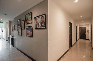 reddoorz plus near mangga besar station 2