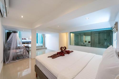 phu montra villa with ocean view a4