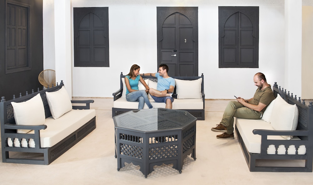 the central house marrakech medina hostel