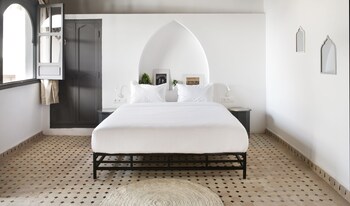 the central house marrakech medina hostel