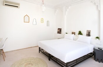 the central house marrakech medina hostel
