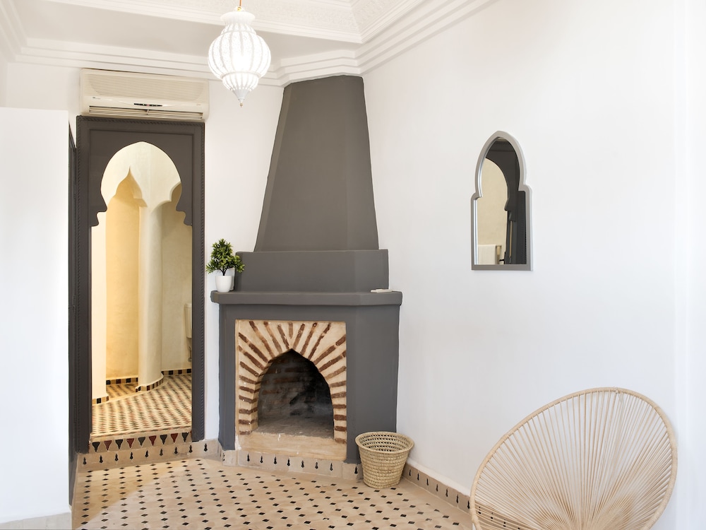 the central house marrakech medina hostel