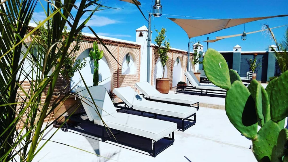 the central house marrakech medina hostel